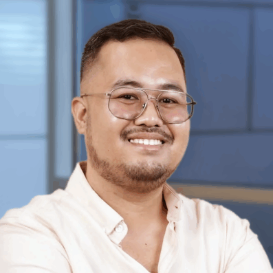mark-aquino headshot